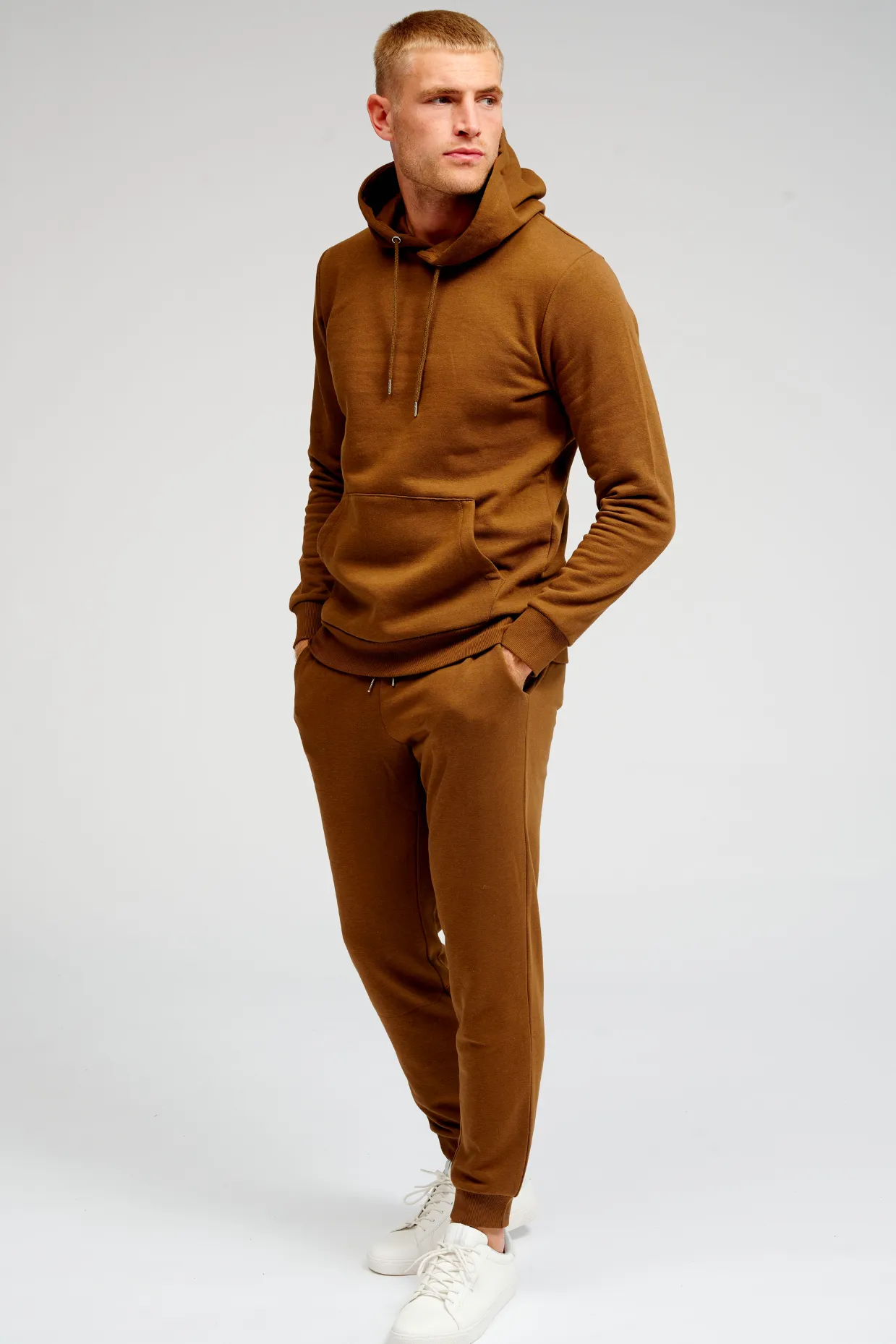 Basic Sweatsuit w. Hoodie (Brown) - Package Deal