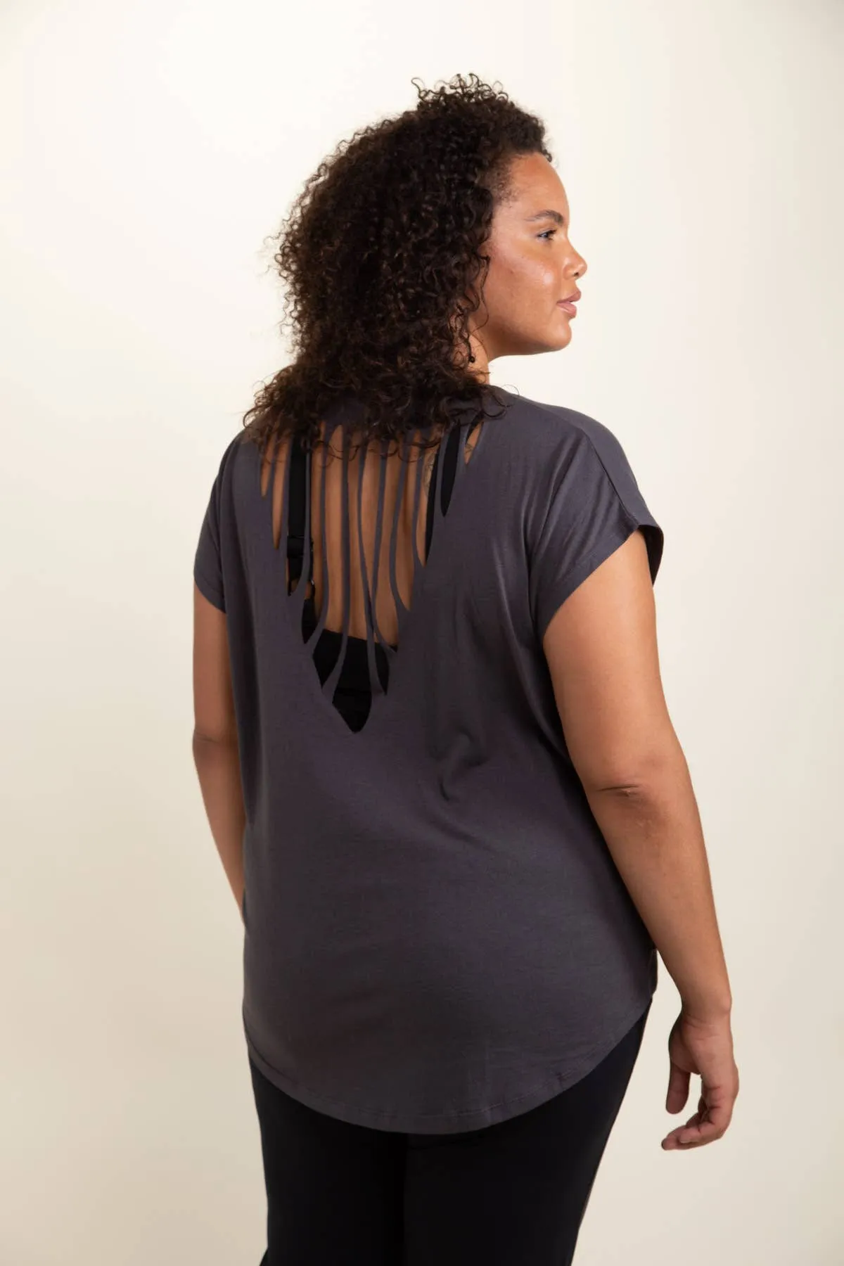 CURVY Webbed Cut-Out Back Athleisure Top