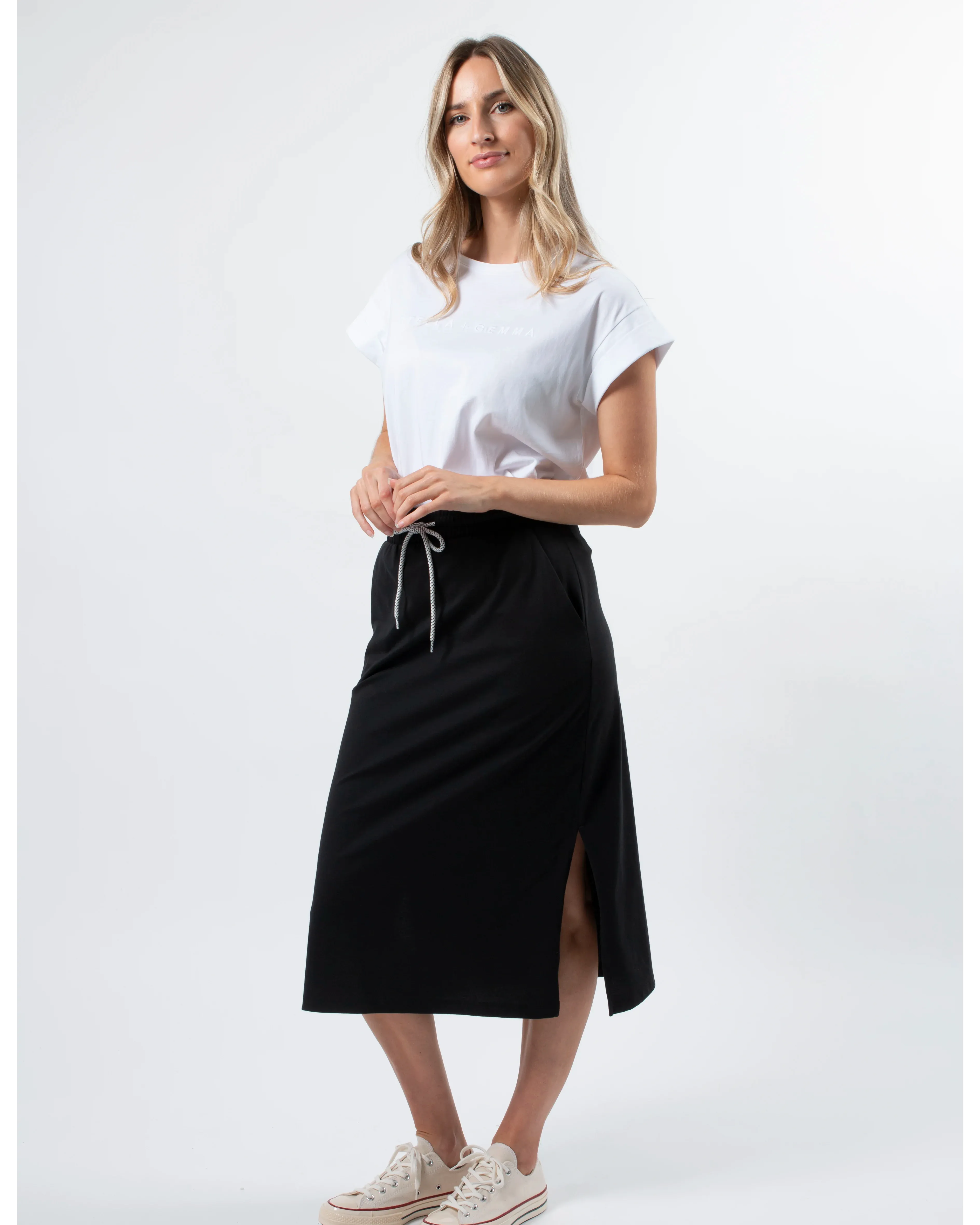 Essentials Skirt - Black