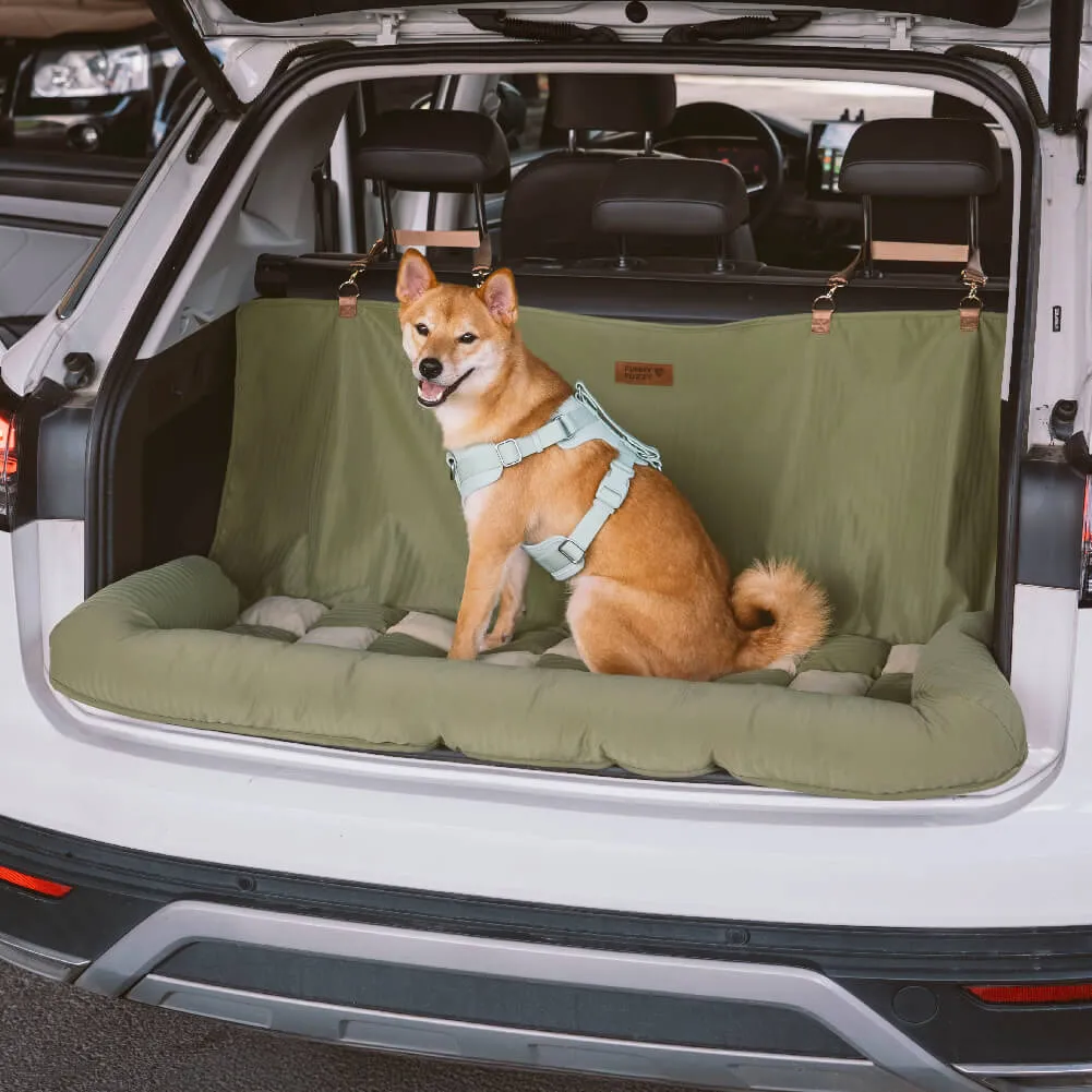 FUNNYFUZZY X VELOTRIC Travel Bolster Safety Back Seat Large Dog Car Seat Bed - Chessboard Lounge