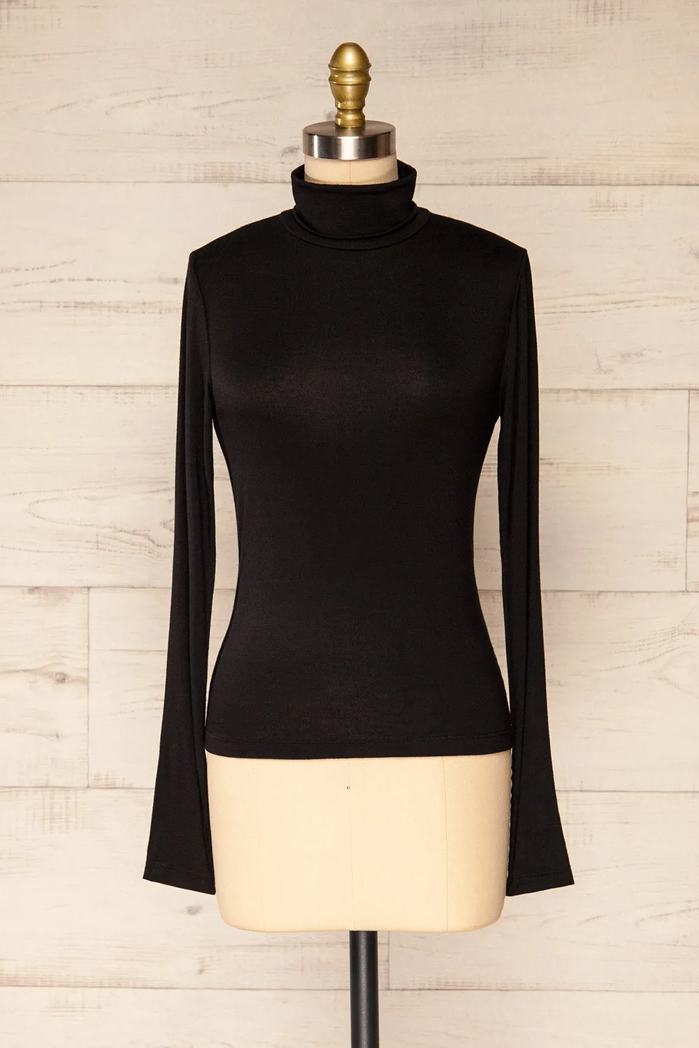 Lassi Black | Long Sleeve Turtleneck