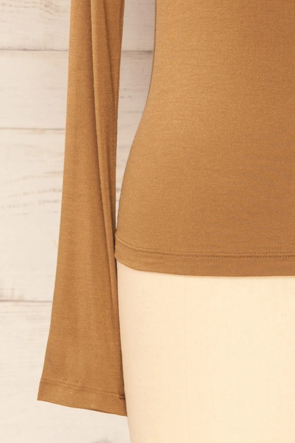 Lassi Caramel | Long Sleeve Turtleneck