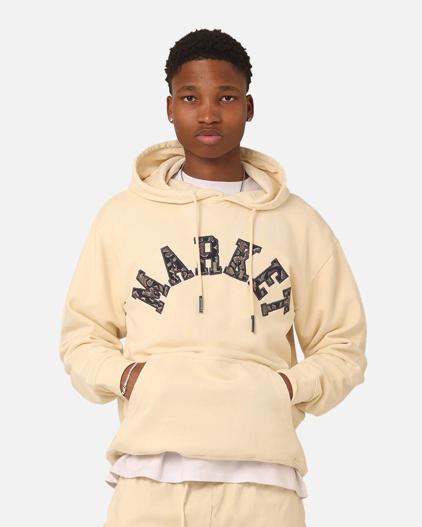 Market Rug Dealer Throwback Arc Hoodie Ecru