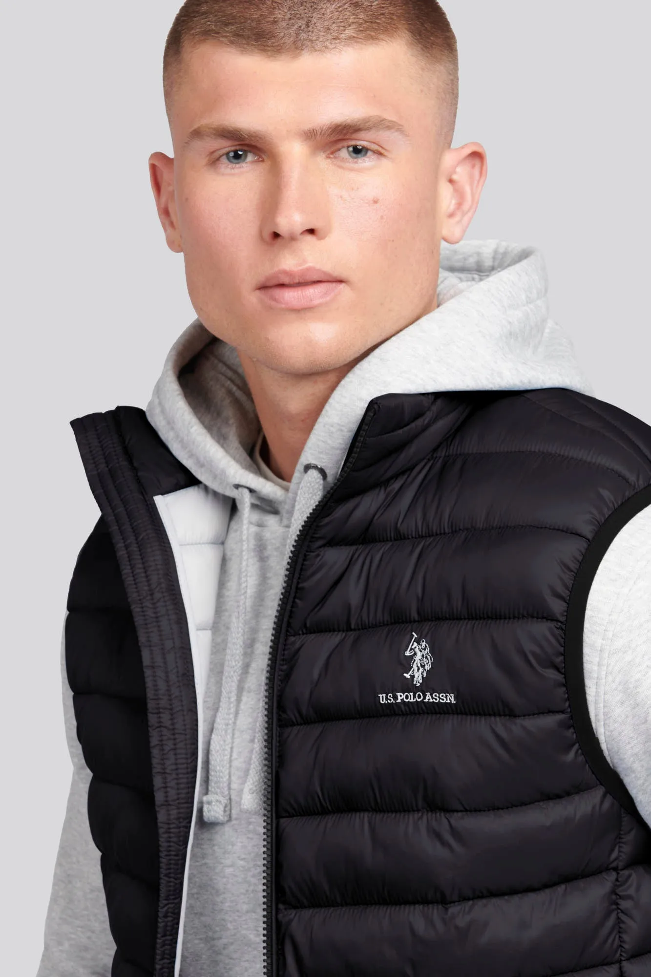 Mens Bound Quilted Gilet in Black Bright White DHM