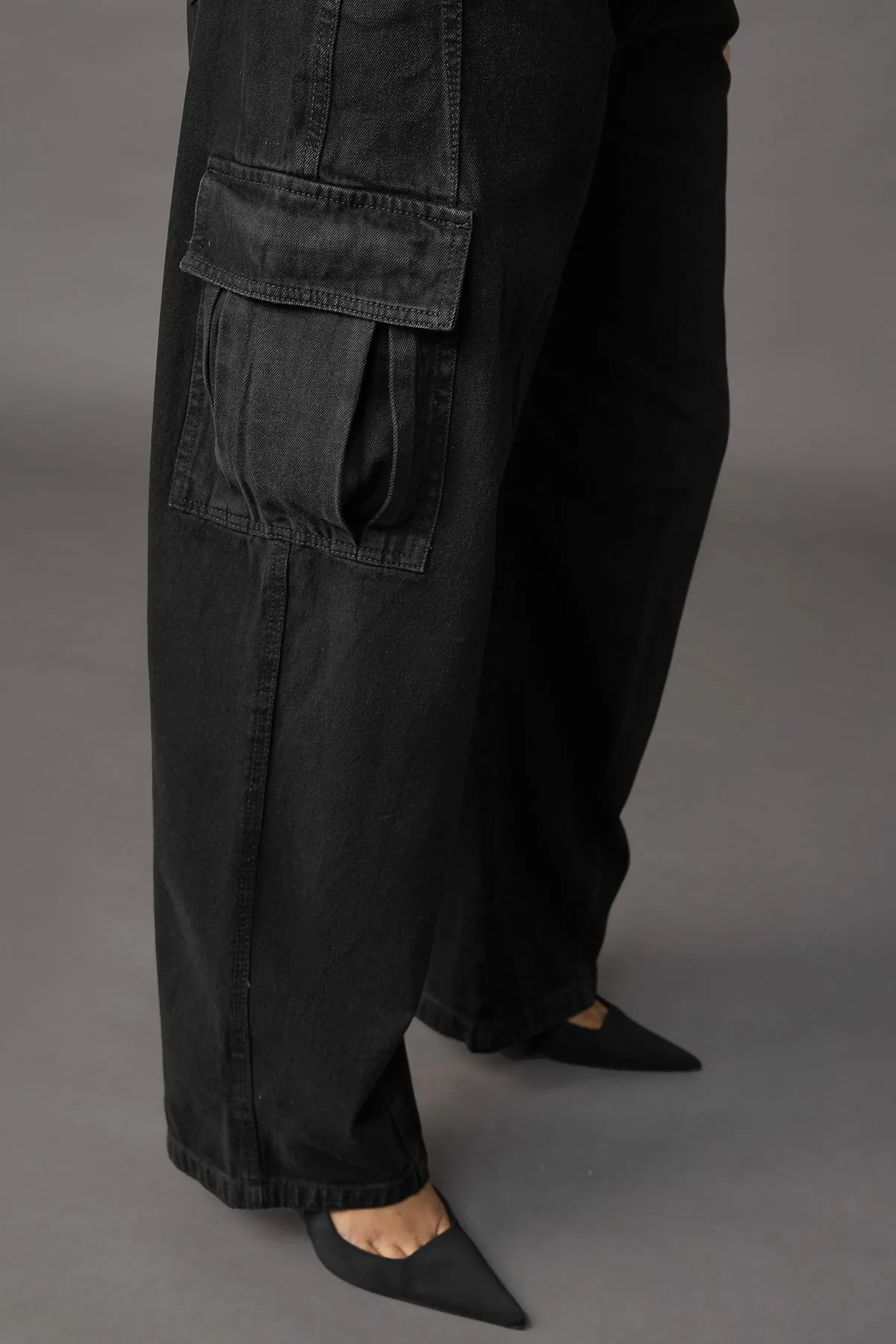 Onyx Opulence Curve Cargo Jeans