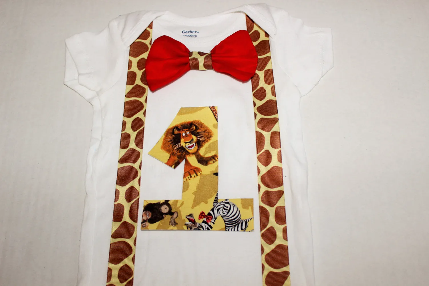 safari cake smash outfit with party hat,madagascar birthday outfit, circus cake smash zoo animals Boys cake smash outfit, zoo Banner