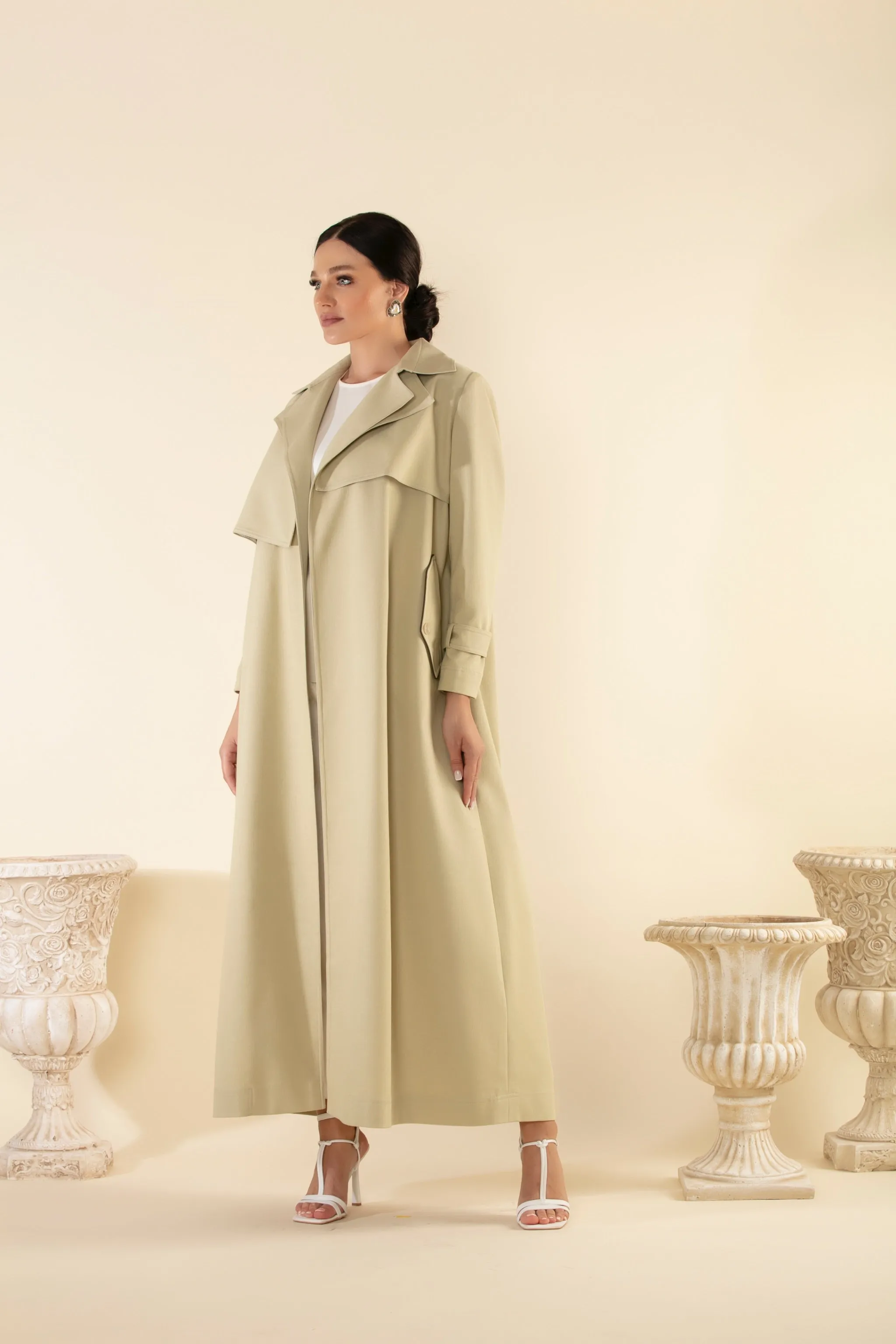 TRENCH COAT IN LIGHT GREEN