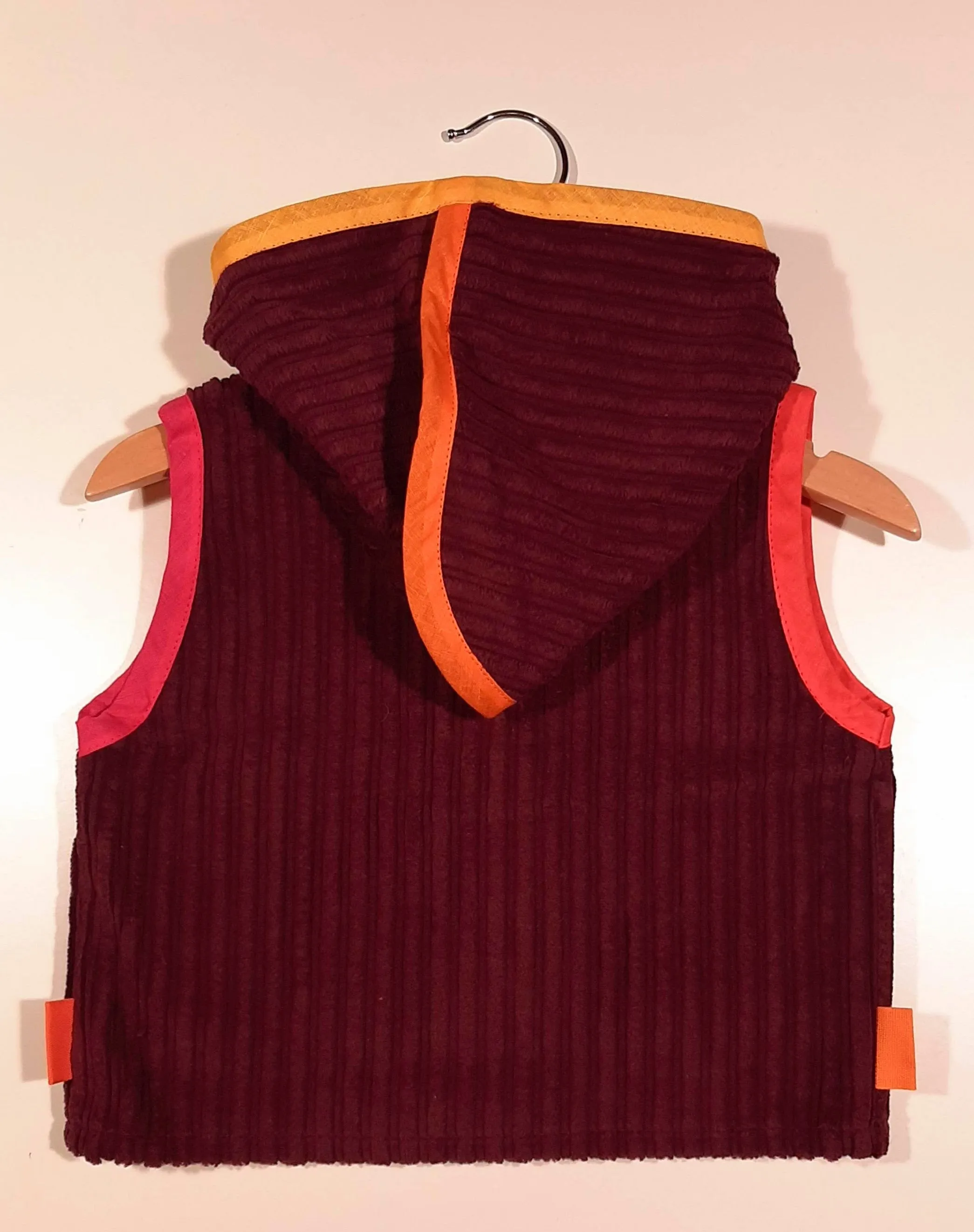 Vest in corduroy