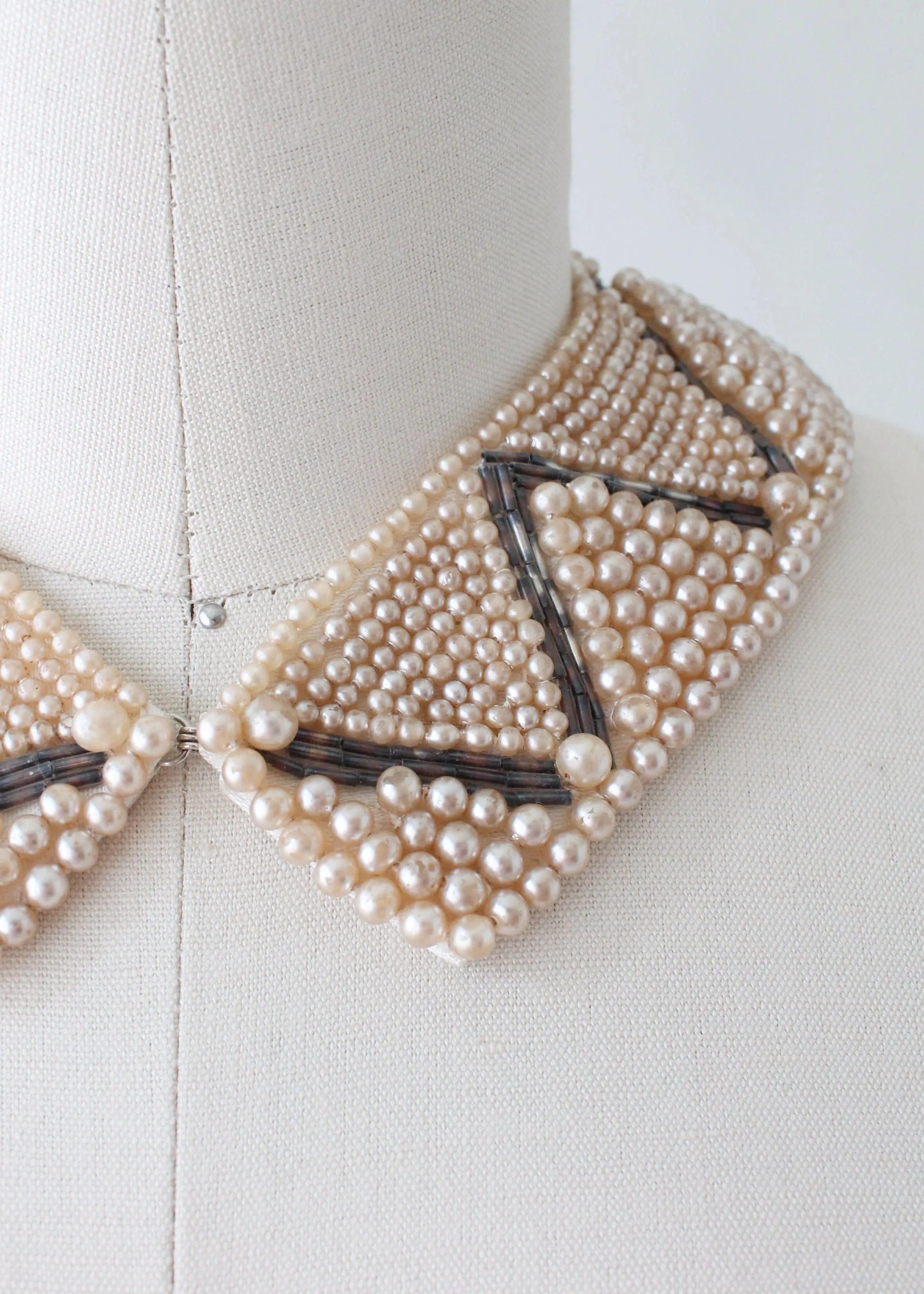 Vintage 1950s Grey and Pearl Beaded Collar